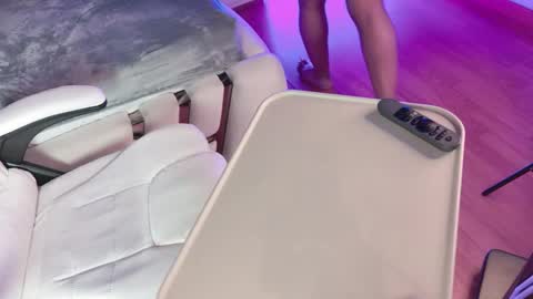 Anabella  online show from June 5, 11:49 am