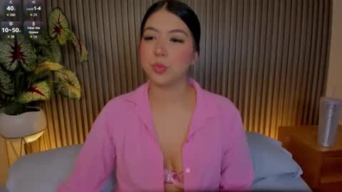 A N A online show from December 4, 9:48 pm