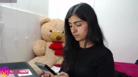 Anahi Browns online show from October 14, 8:11 pm