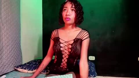 anais  cooper  online show from February 19, 6:43 pm