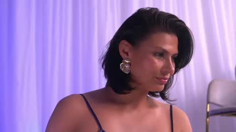 Anais online show from May 19, 3:46 am