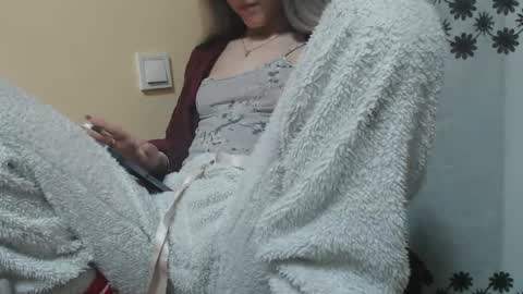 analove200 online show from February 1, 5:18 am