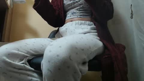 analove200 online show from December 4, 5:38 am