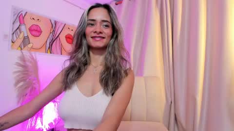 Ana online show from April 4, 7:34 pm