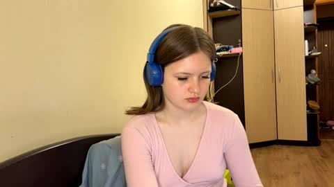Lucy online show from September 20, 6:06 pm