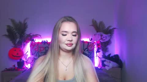 anastacyyellig online show from November 3, 8:46 pm