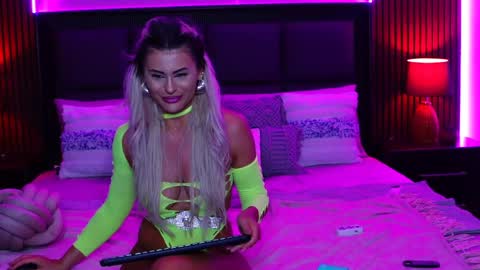 anaysobsessionxo online show from May 30, 11:11 pm