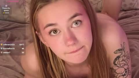 im Andarna dont forget give me thumbs up online show from April 9, 6:19 am