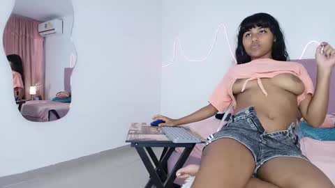 andre_lezcano online show from February 3, 4:12 pm