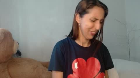 A l e online show from March 21, 9:20 pm