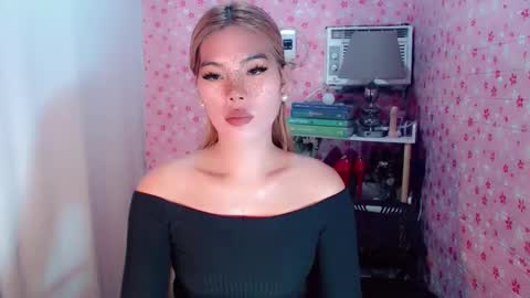 andrea06121998 online show from February 5, 10:40 am