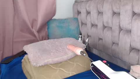 Andrea bigtits69 online show from May 15, 1:33 am