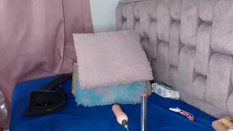 Andrea bigtits69 online show from May 13, 12:17 am
