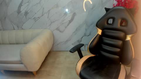 andrea_tasty_tf online show from December 3, 1:24 pm