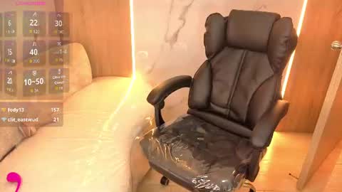 andrea_tasty_tf online show from June 19, 1:36 pm