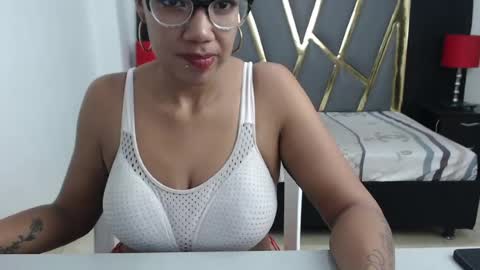 ANDREA online show from August 3, 1:17 pm