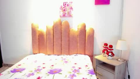 A n d r  e a S w e e t  online show from January 15, 6:03 pm