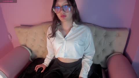 Snapshot of andromeda_blue__ chatting on January 7, 7:17 pm online show from January 7, 7:17 pm