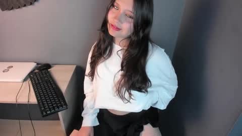 Snapshot of andromeda_blue__ chatting on January 22, 7:34 pm online show from January 22, 7:34 pm
