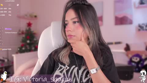 Victoria Senz  online show from January 15, 3:18 pm