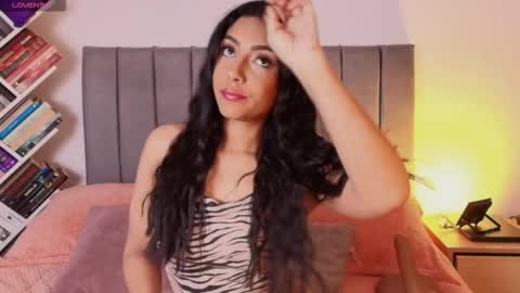 andy_saenz13 online show from May 25, 11:04 pm