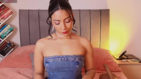 andy_saenz13 online show from May 16, 11:15 pm