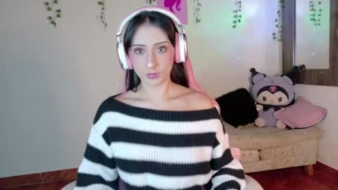 andymaxx_ online show from June 7, 6:42 am