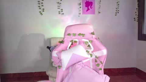 andymaxx_ online show from June 13, 6:11 am