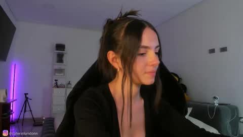      online show from March 29, 12:31 am