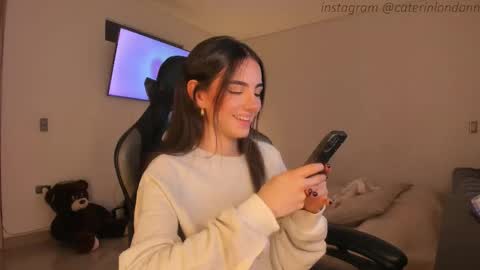 Snapshot of anelisse_ chatting on September 10, 5:29 am online show from September 10, 5:29 am