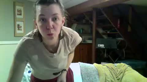 aneoakley online show from November 11, 7:38 am