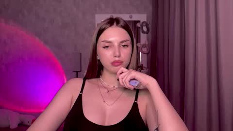 Sophie online show from September 19, 5:12 pm
