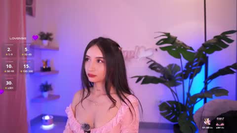 Snapshot of angeeel_ chatting on September 17, 2:42 am Angel online show from September 17, 2:42 am