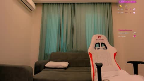 angel_asia_ online show from October 10, 3:44 am