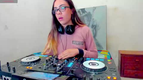 Anglica online show from October 22, 2:16 am