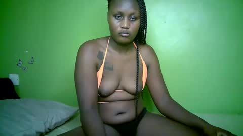 angel_byb online show from April 18, 7:58 pm