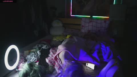 angel_dia online show from April 28, 2:27 am