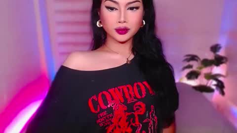 Angel online show from June 7, 6:37 pm