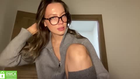 Greetings  Jess online show from November 26, 11:33 am