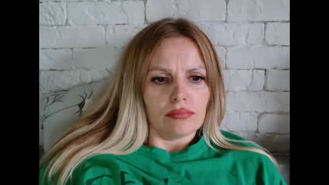 ANGEL online show from December 5, 9:43 am