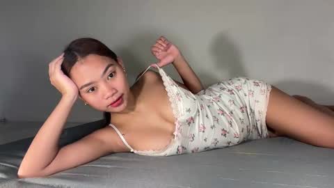angel_petite07 online show from May 16, 11:48 pm