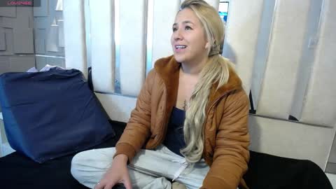 Angel online show from March 31, 11:54 am