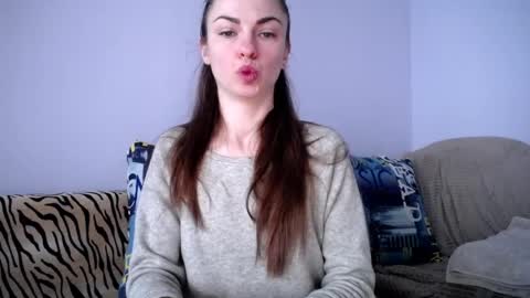 Zoe online show from May 5, 8:17 am