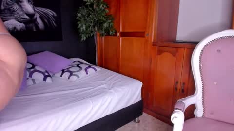 angela_boobies online show from October 9, 11:36 am