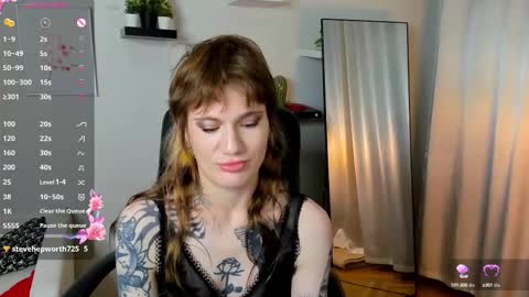 Snapshot of angela_fog chatting on September 28, 9:31 pm angela_fog online show from September 28, 9:31 pm