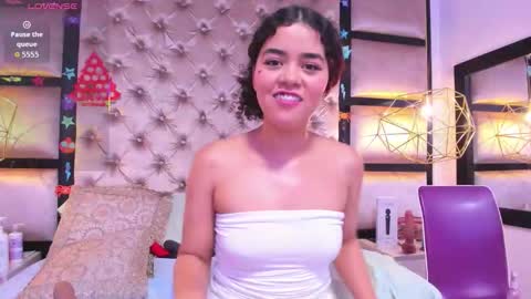 Angela online show from February 12, 2:30 pm