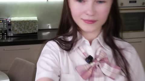 Mary online show from November 1, 10:19 am