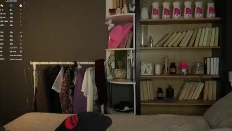 Mary online show from February 11, 11:12 am