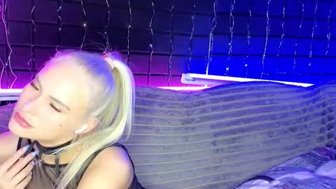 AngelaLaCherry online show from March 22, 6:14 pm