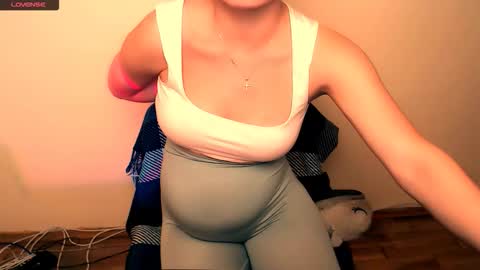 Alice online show from December 4, 2:41 pm